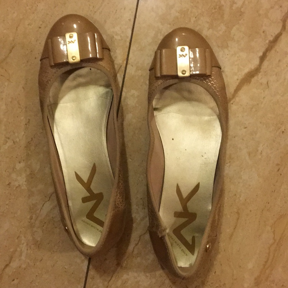 Anne Klein sport flat shoes